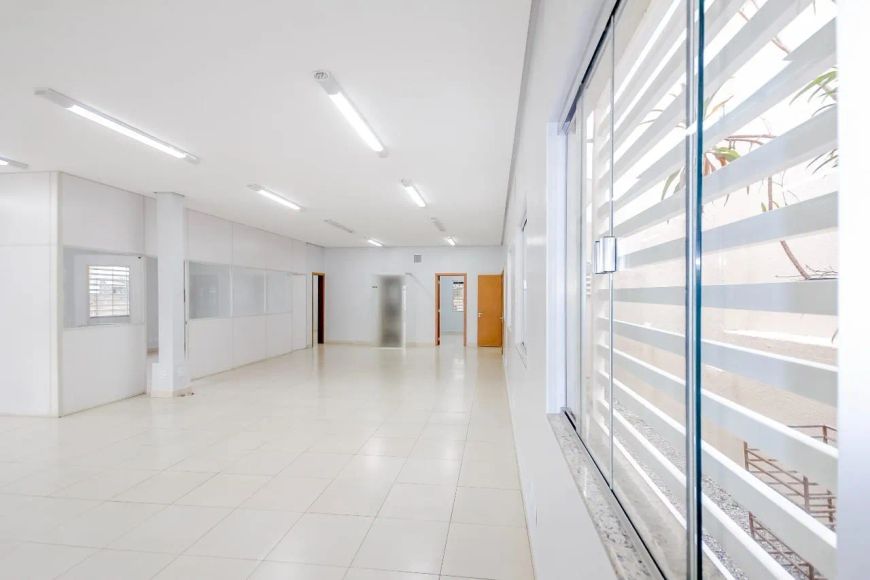Casa Comercial