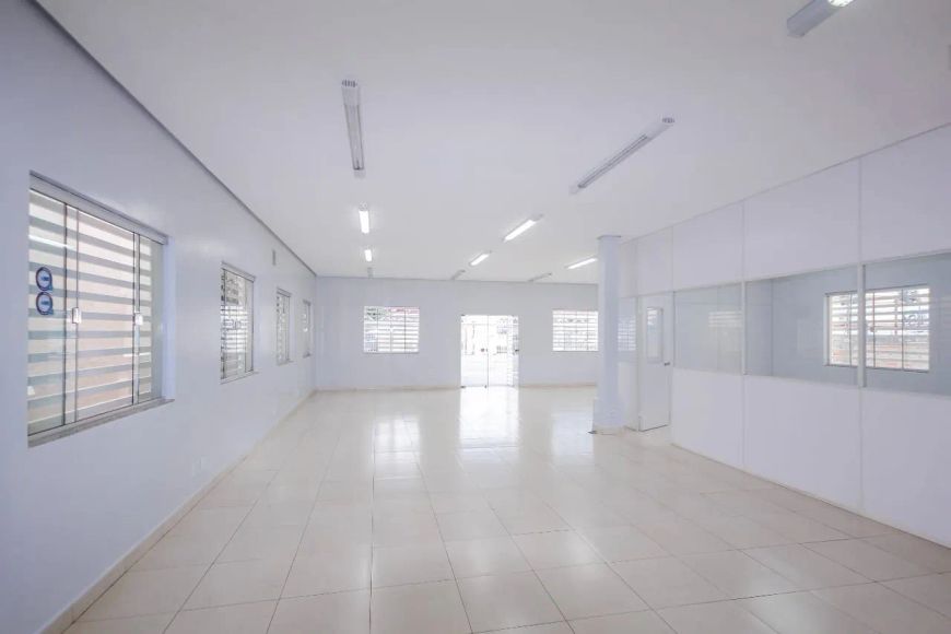 Casa Comercial
