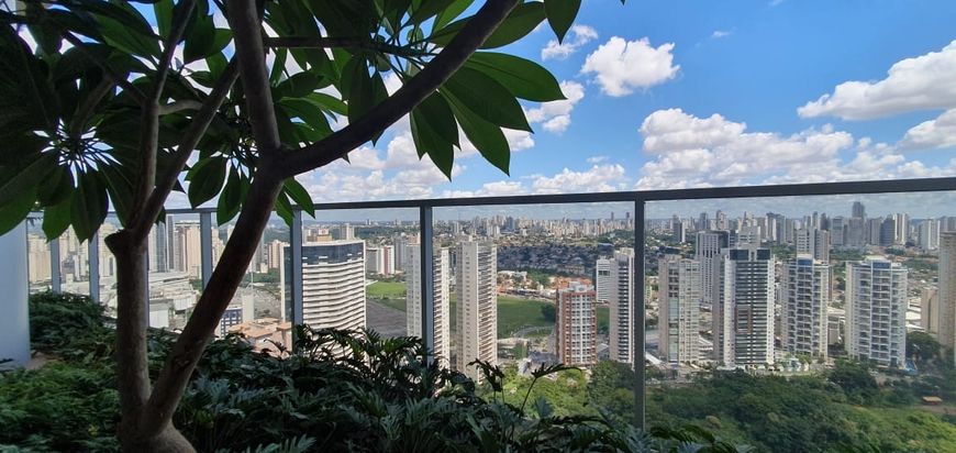Apartamento à venda, com 199m2, em frente ao Parque Flamboyant, no Jardim Goiás - Goiânia - GO.