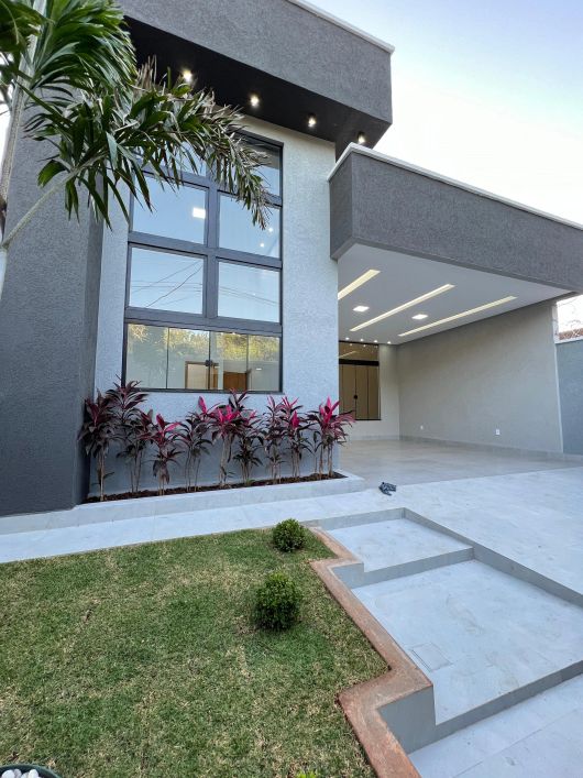 Imóvel para venda tem 156 metros quadrados com 3 quartos
