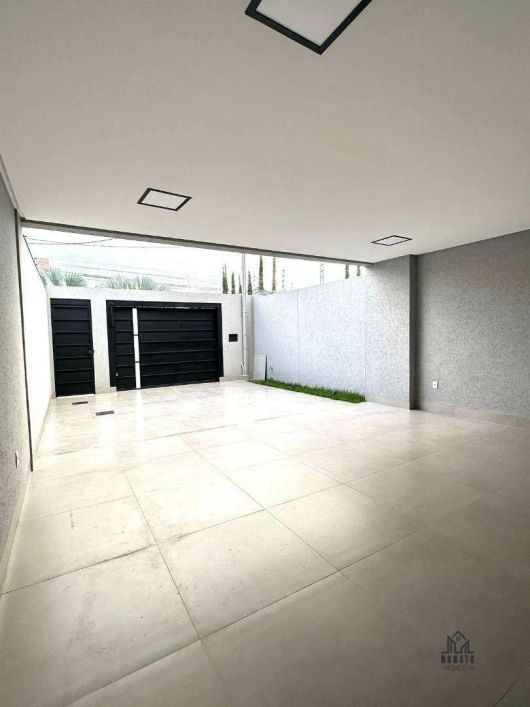 Sobrado com 3 dormitórios à venda, 198 m² por R$ 940.000,00 - Setor Sudoeste - Goiânia/GO