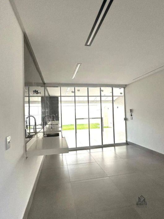 Sobrado com 3 dormitórios à venda, 198 m² por R$ 940.000,00 - Setor Sudoeste - Goiânia/GO