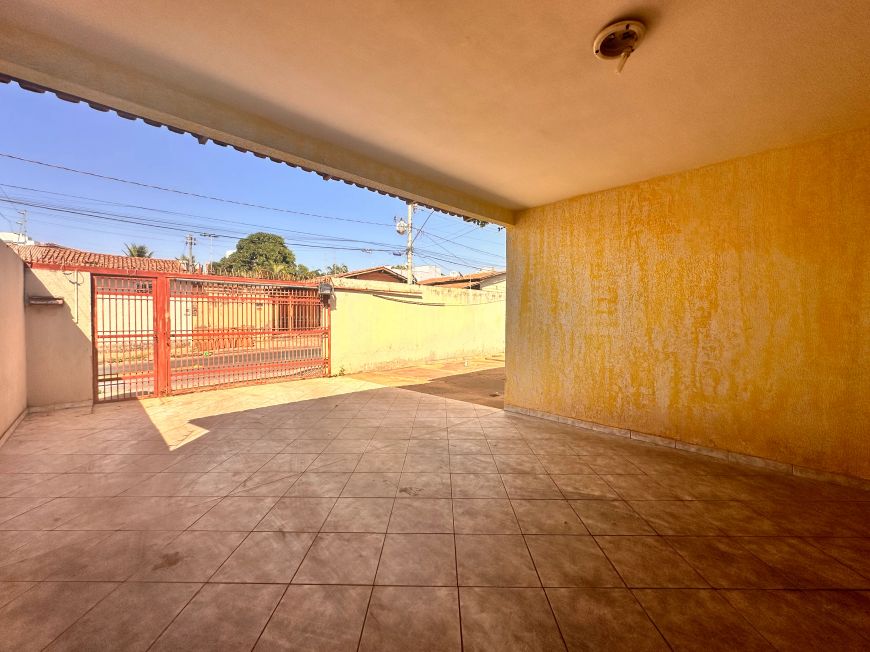 Imóvel para venda possui 150 metros quadrados com 3 quartos em Loteamento Celina Park - Goiânia - GO