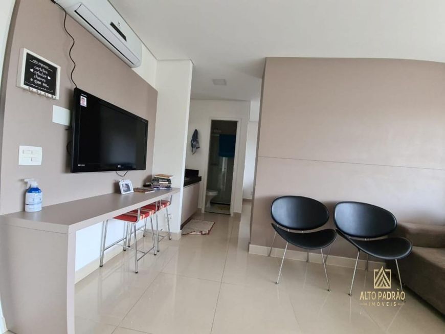 1041 - Flat mobiliado com 1 quarto e 1 banheiro e 1 vaga de garagem à venda, 42m² por R$520.000,00