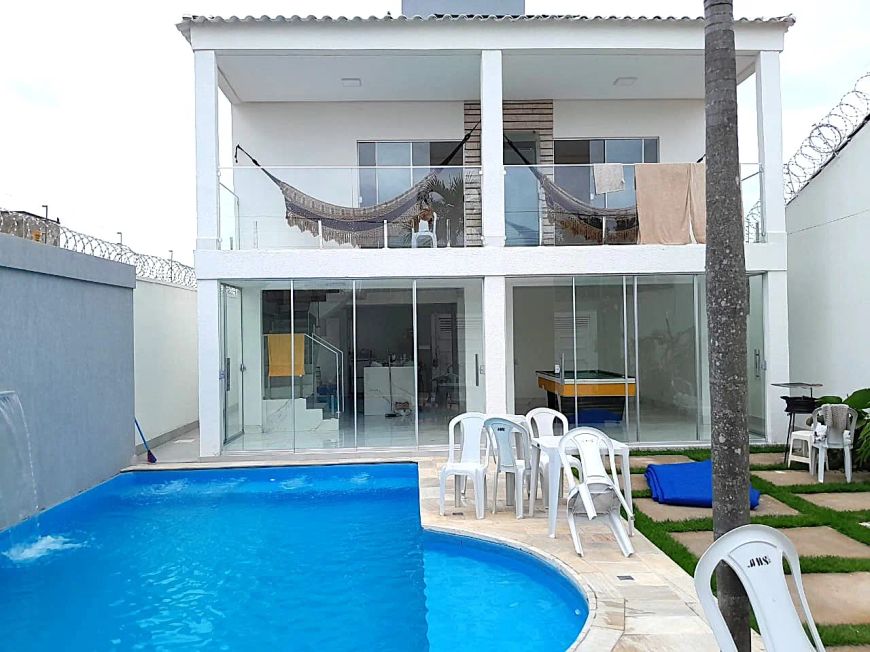 Casa 3 Quartos com Piscina no setor Parque Santa Rita.