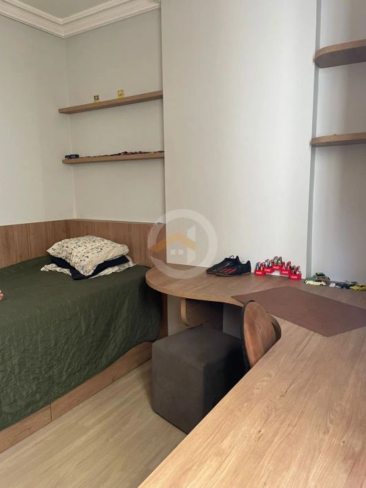 Apartamento no Selena Palace com 4 suítes