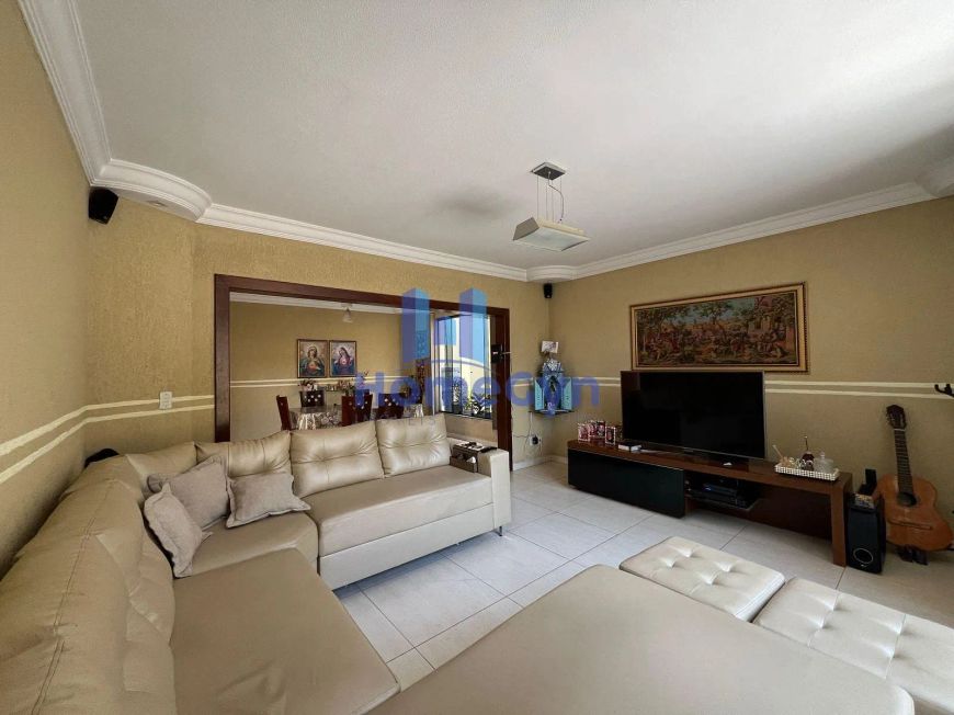 Casa à venda no Jardim Europa Goiânia GO.