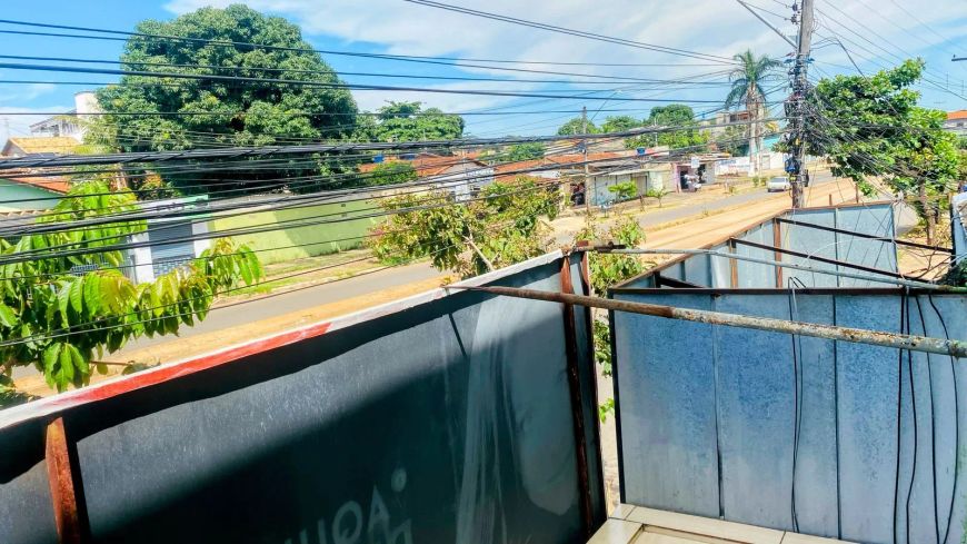IMÓVEL COM PONTO COMERCIAL - BALNEÁRIO M. PONTE Casa de Rua com 4 Quarto(s) e 4 banheiro(s) à Venda,