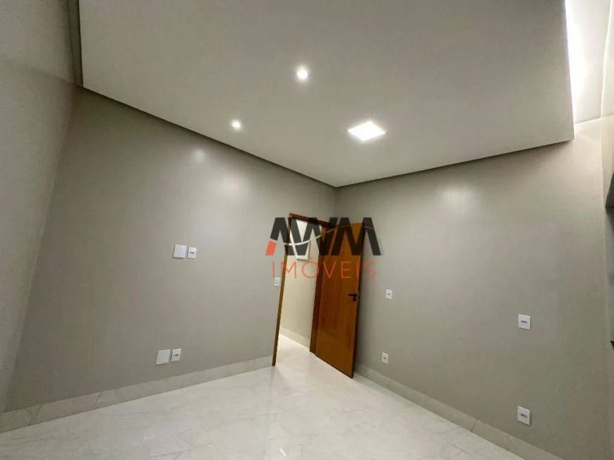 Casa com 3 quartos à venda, 125 m² por R$ 625.000 - Setor Garavelo - Goiânia/GO
