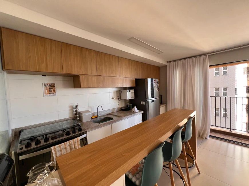 Apartamento com 72m2, 2 suítes, Sol da Manha, Andar Alto e Sol da Manha
