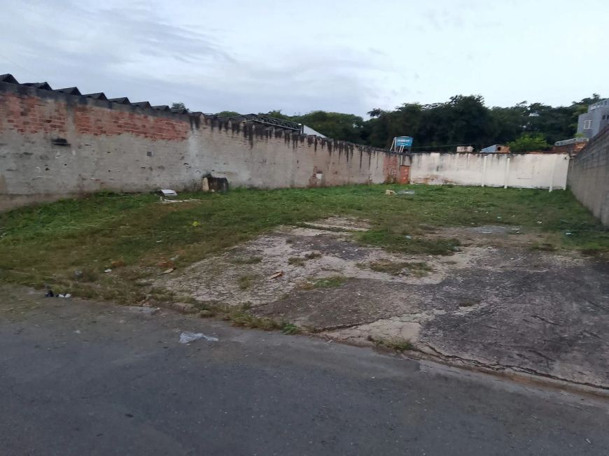 Terreno para venda possui 1120m2 (02 lotes juntos) Jardim Santo Antônio - Goiânia - GO
