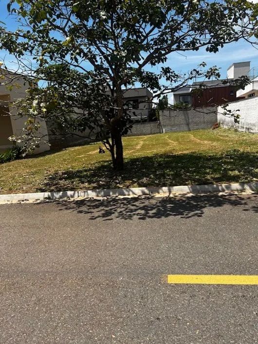 Terreno para venda possui 435 metros quadrados em Residencial Goiânia Golfe Clube - Goiânia - GO