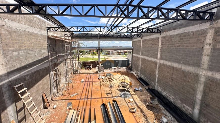 Galpão 360m² Comercial: Perfeito para seu comercio.