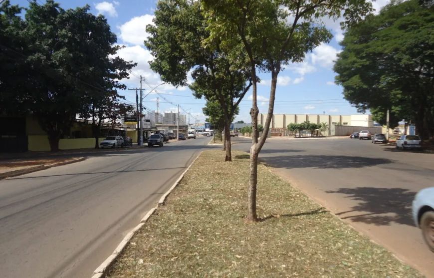 ÁREA COMERCIAL – SETOR SANTOS DUMONT
