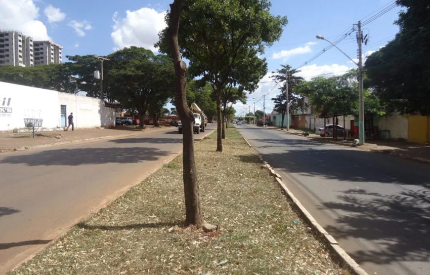 ÁREA COMERCIAL – SETOR SANTOS DUMONT