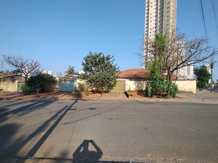 Residência Casa de Rua com 4 Quarto(s) e 3 banheiro(s) à Venda, 460.27 por R$ 2.150.000 no setor Par