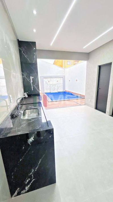 Casa 3 quartos 3 suites Parque Anhanguera