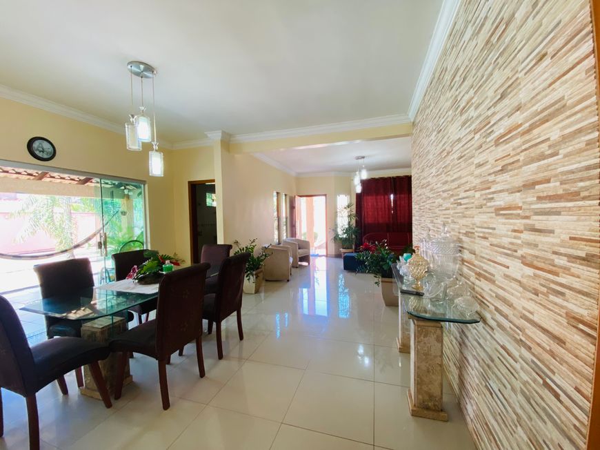 St Goiânia 2 - Casa 03 Quartos, Amplo Quintal com Piscina + Varanda Gourmet