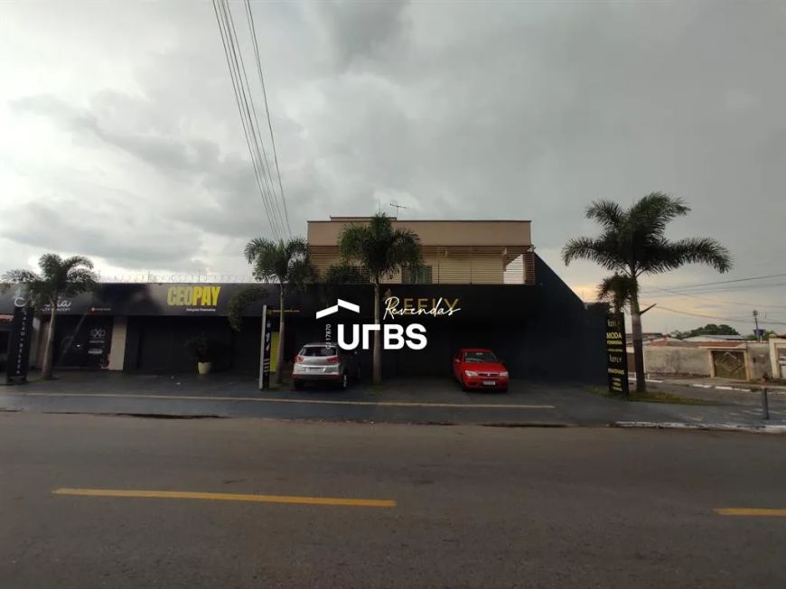 COMERCIAL - Imóvel Comercial Duplex 3 quartos, sendo 1 suíte