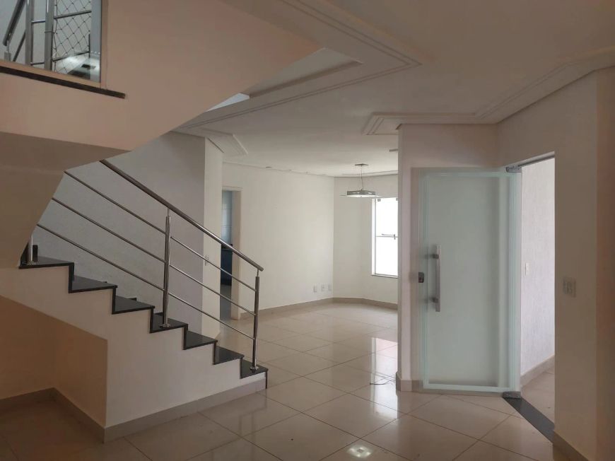 Sobrado de 4 quartos à venda, 264 m² por R$ 1.750.000,00 - Portal do Sol 2 - Goiânia/GO