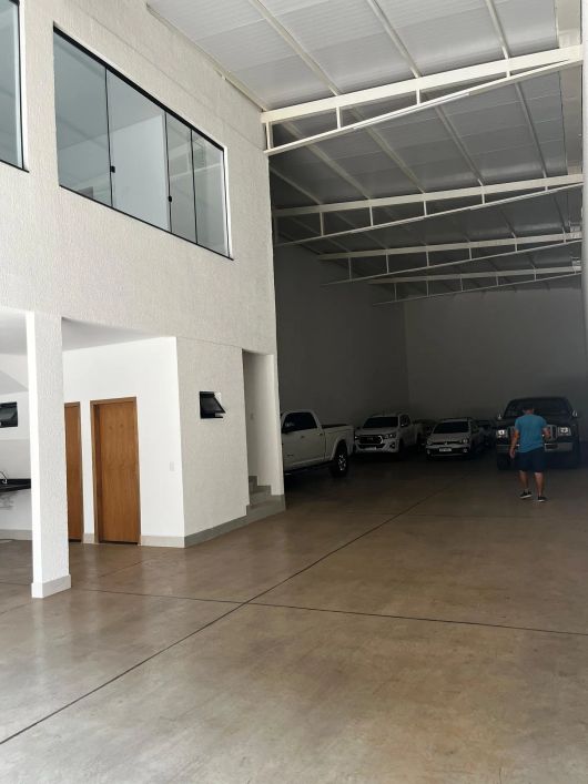 Imóvel para aluguel e venda tem 300 metros quadrados em Setor Campinas - Goiânia - GO