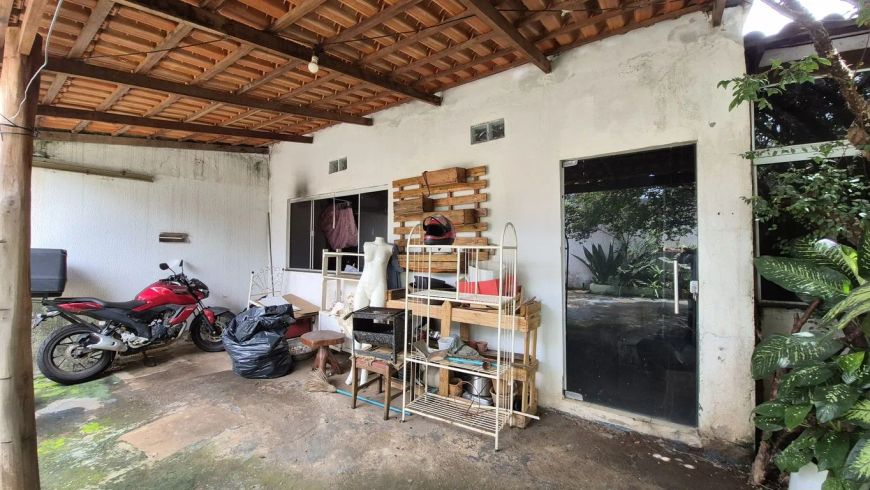 Prédio Residencial e Comercial a Venda no Setor Capuava.