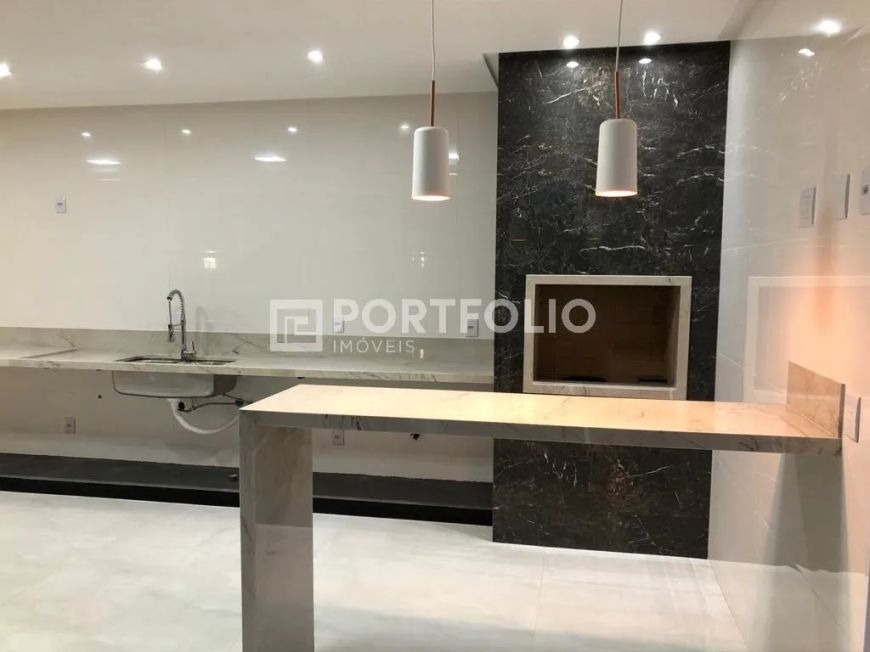 Casa térrea de 4 suítes à venda, 200 m² por R$ 2.300.000 - Jardins Lisboa - Goiânia/GO