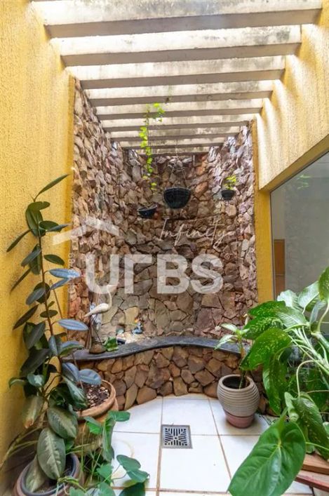 SOBRADO 5 QUARTOS SENDO 5 SUITES SANTA GENOVEVA