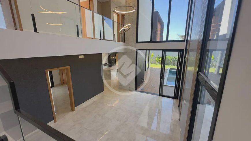 SOBRADO EXCLUSIVO DE ALTO LUXO com 05 SUÍTES PLENAS no Moinhos dos Ventos codigo: 69493
