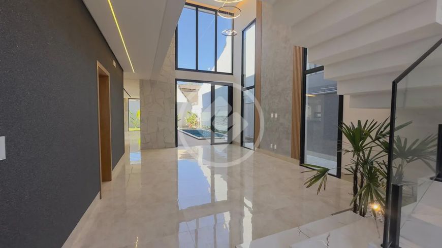 SOBRADO EXCLUSIVO DE ALTO LUXO com 05 SUÍTES PLENAS no Moinhos dos Ventos codigo: 69493