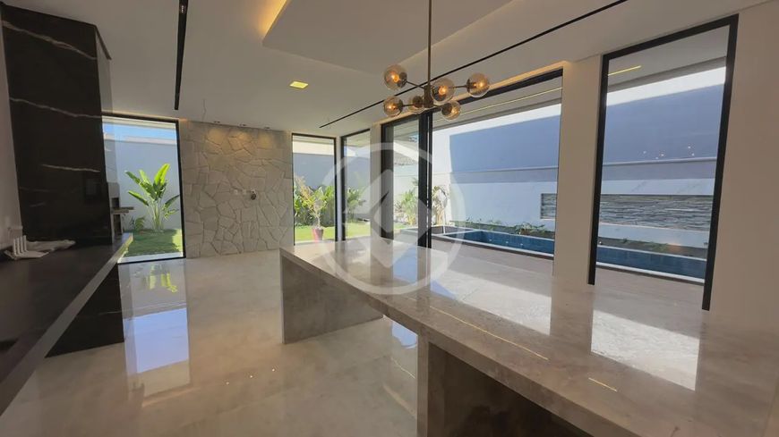 SOBRADO EXCLUSIVO DE ALTO LUXO com 05 SUÍTES PLENAS no Moinhos dos Ventos codigo: 69493