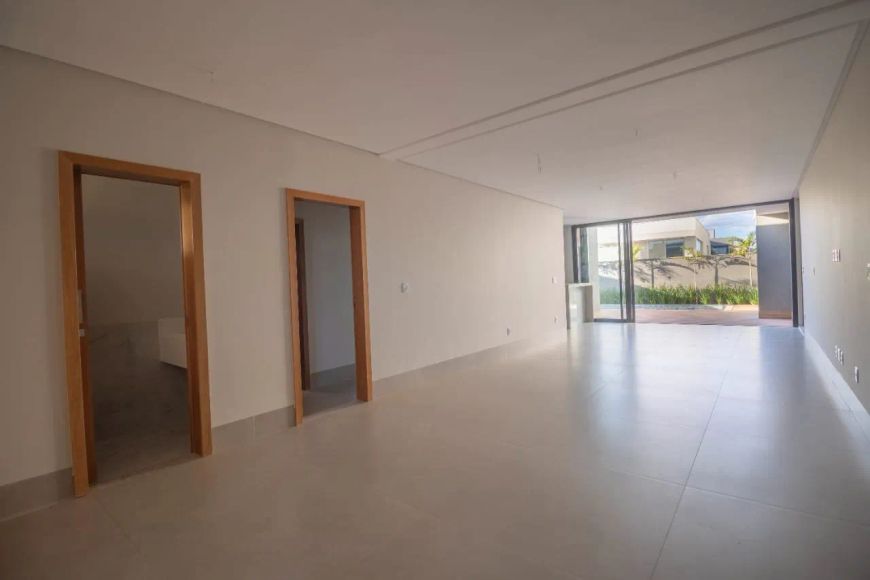 Casa Térrea com 4 suítes plenas