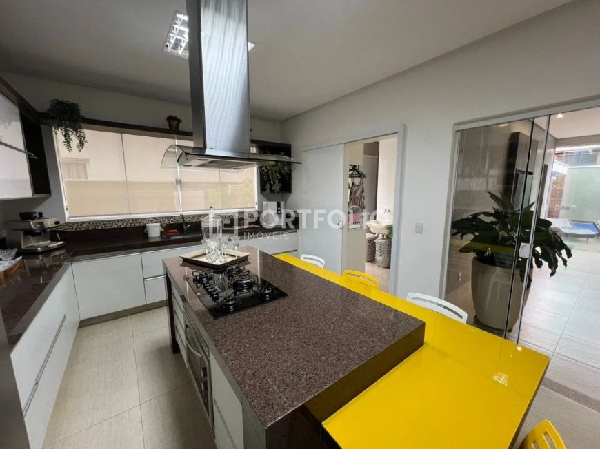 Sobrado com 4 suítes à venda, 353m² por 3.800.000,00- Jardins Atenas em Goiânia/GO