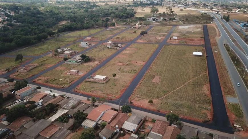 Terreno comercial estratégico em Goiânia com 633m²