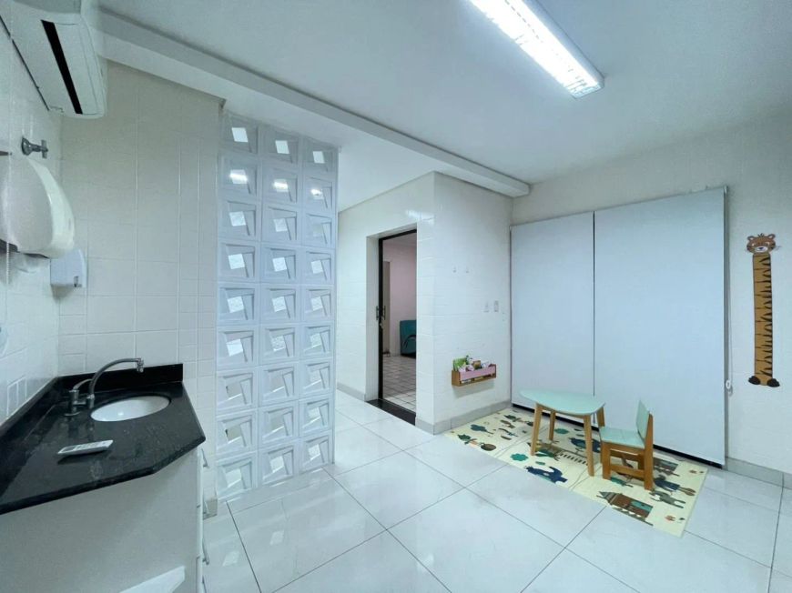 Casa (Comercial) à venda, 300 m² por R$ 1.930.000 - Jardim América