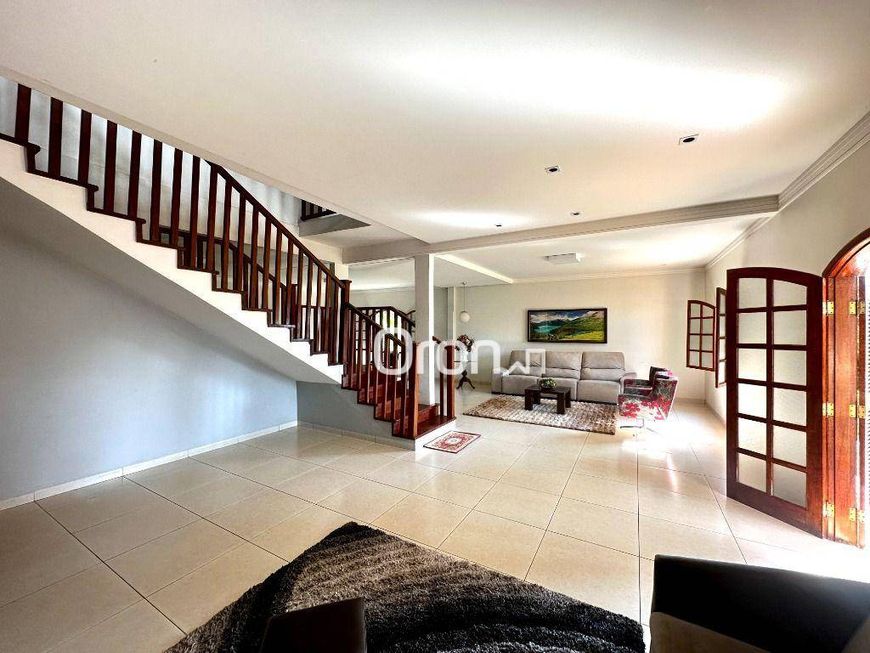 Sobrado à venda, 626 m² por R$ 2.990.000,00 - Condomínio Parque dos Cisnes - Goiânia/GO