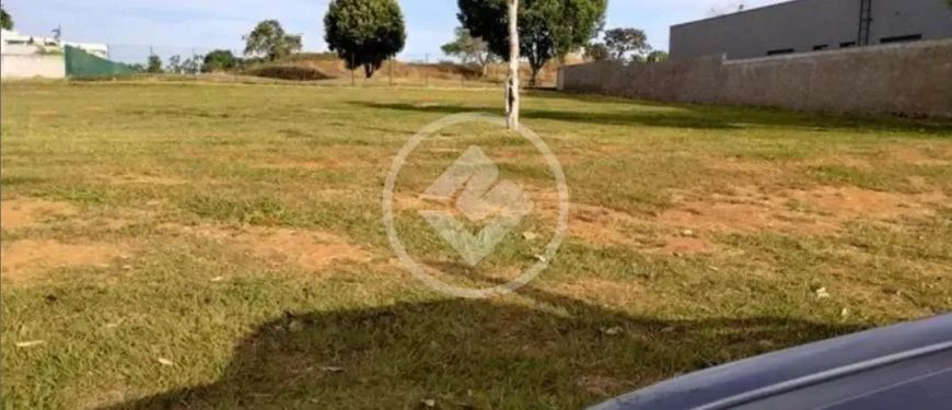 Lote 1.432 m² no Condomínio Portal do Sol Green codigo: 105386