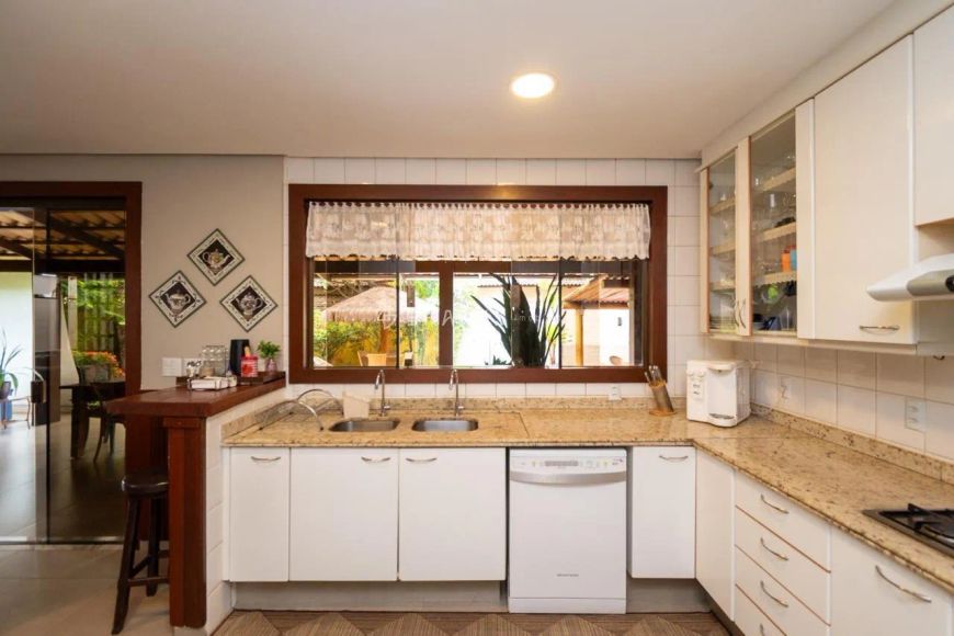 Sobrado Cond. Granville 634m²