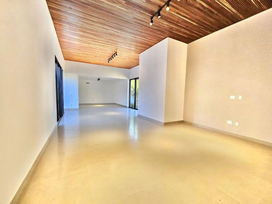 Portal do Sol Green Casa em Condomínio com 4 Quarto(s) e 5 banheiro(s) à Venda, 550 por R$ 6.500.000