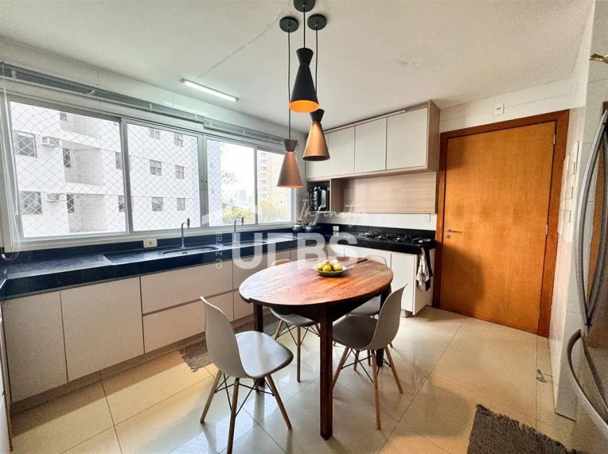 Apartamento na Orla do Parque Flamboyant- RIO SENA