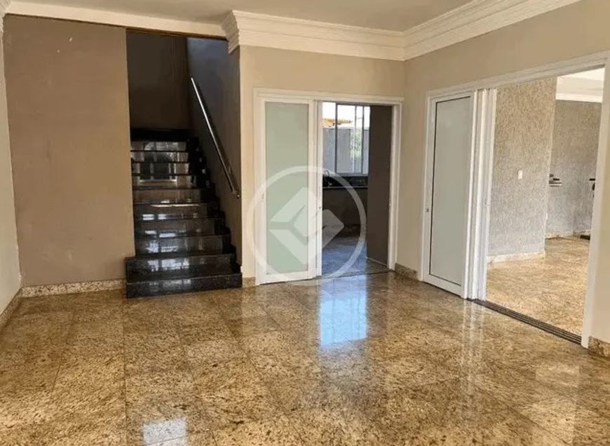 Casa de condomínio sobrado para venda com 382 metros quadrados com 3 quartos