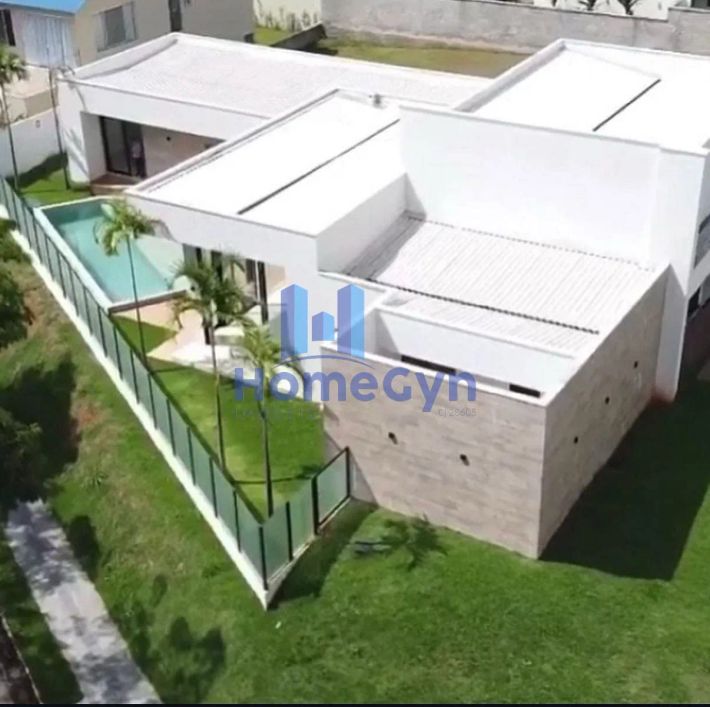 Casa térrea para locação 4 Suítes no Jardins Verona Goiânia GO.