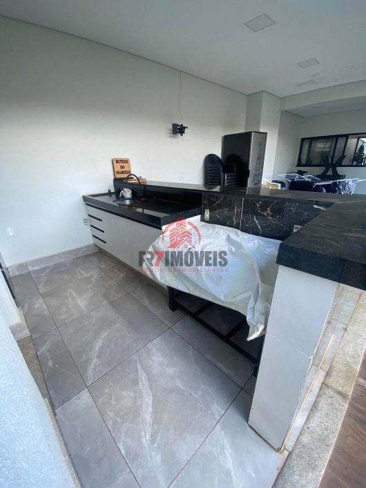 ÓTIMO SOBRADO DE 4 QUARTOS NO SANTA GENOVEVA - GOIÂNIA GO