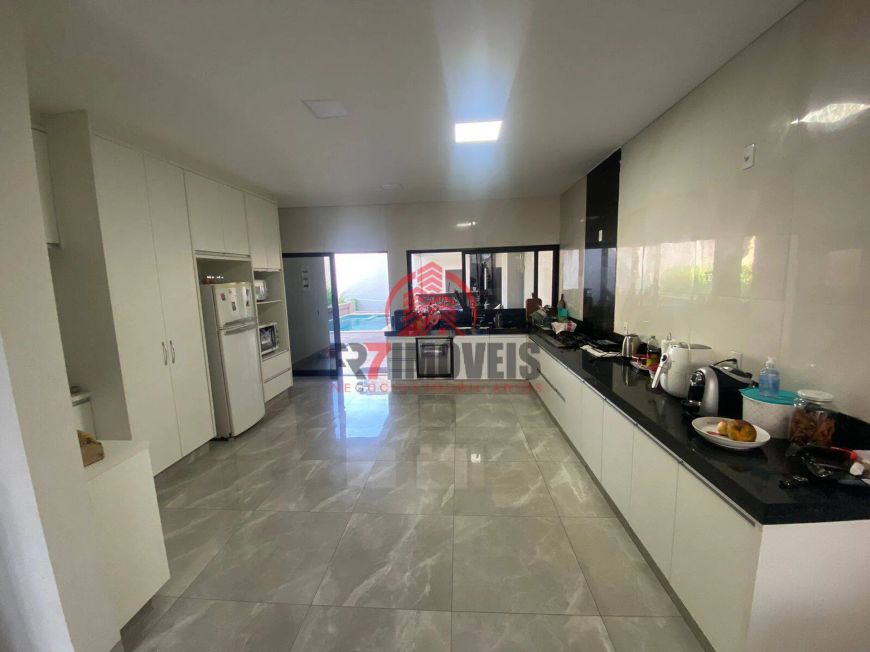 ÓTIMO SOBRADO DE 4 QUARTOS NO SANTA GENOVEVA - GOIÂNIA GO