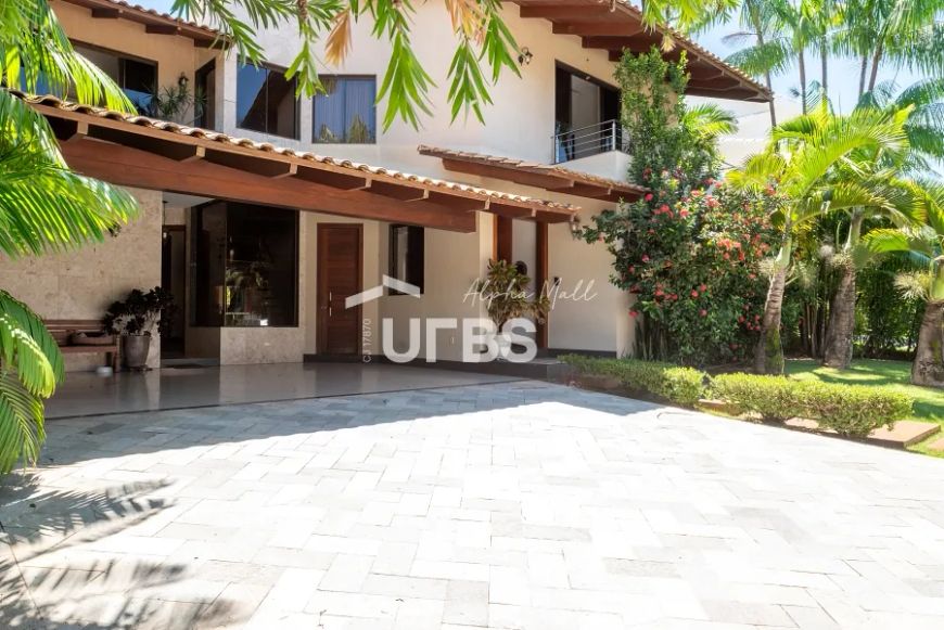 Sobrado com 4 suítes, lote de 773 m² e 514 m² de área construída no Alphaville Cruzeiro!