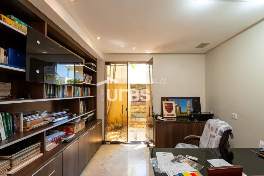 Sobrado com 4 suítes, lote de 773 m² e 514 m² de área construída no Alphaville Cruzeiro!