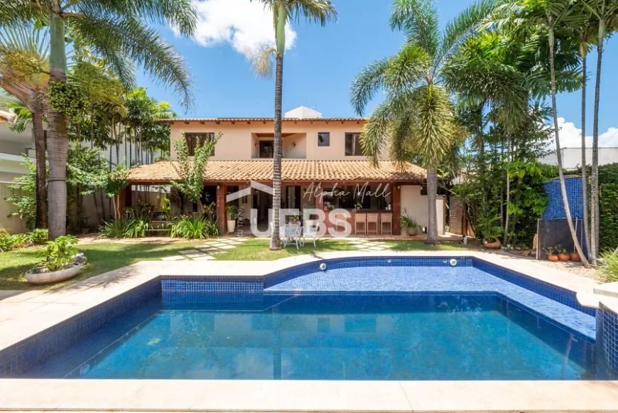 Sobrado com 4 suítes, lote de 773 m² e 514 m² de área construída no Alphaville Cruzeiro!