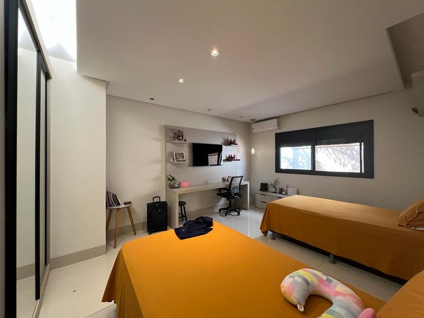 Casa de condomínio sobrado para venda com 484 metros quadrados com 4 quartos