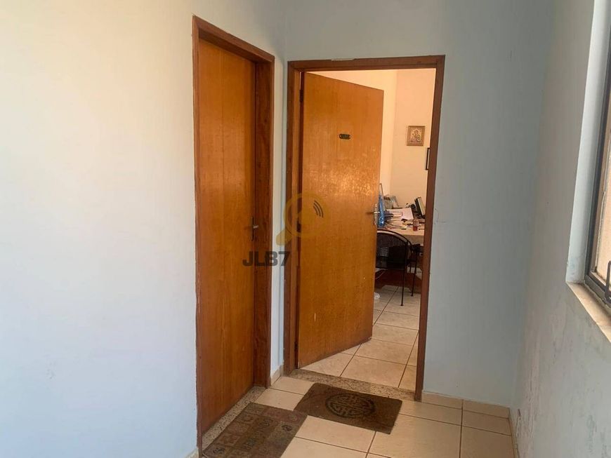 Vendo prédio com 04 apartamentos no Setor Sul
