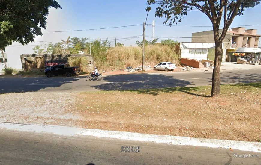 ÁREA COMERCIAL - AV. GAMELEIRA RES. CLÉA BORGES